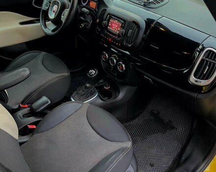 Желтый Фиат 500L, объемом двигателя 1.25 л и пробегом 156 тыс. км за 9850 $, фото 34 на Automoto.ua