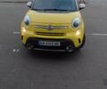 Желтый Фиат 500L, объемом двигателя 1.4 л и пробегом 151 тыс. км за 11100 $, фото 1 на Automoto.ua
