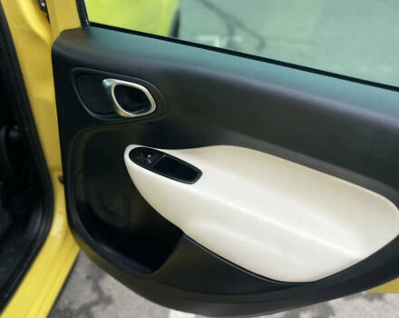 Желтый Фиат 500L, объемом двигателя 1.25 л и пробегом 156 тыс. км за 9850 $, фото 15 на Automoto.ua