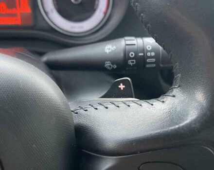 Желтый Фиат 500L, объемом двигателя 1.25 л и пробегом 156 тыс. км за 9850 $, фото 26 на Automoto.ua