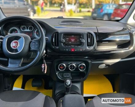 Желтый Фиат 500L, объемом двигателя 1.4 л и пробегом 71 тыс. км за 12800 $, фото 13 на Automoto.ua