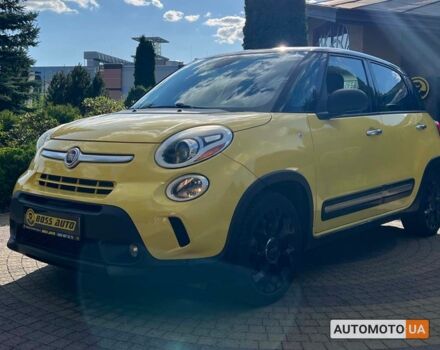 Желтый Фиат 500L, объемом двигателя 1.4 л и пробегом 71 тыс. км за 12800 $, фото 2 на Automoto.ua