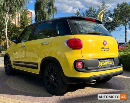 Желтый Фиат 500L, объемом двигателя 1.4 л и пробегом 71 тыс. км за 12800 $, фото 4 на Automoto.ua