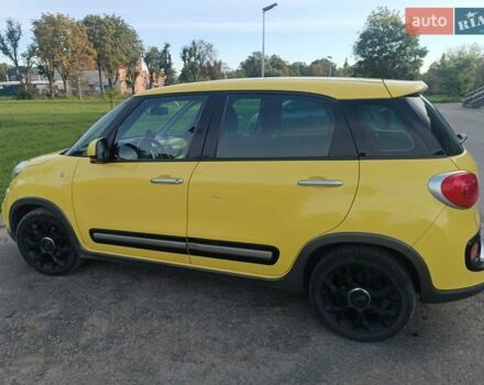 Желтый Фиат 500L, объемом двигателя 1.25 л и пробегом 85 тыс. км за 15000 $, фото 33 на Automoto.ua
