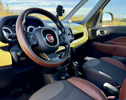 Жовтий Фіат 500L, об'ємом двигуна 1.25 л та пробігом 57 тис. км за 14000 $, фото 11 на Automoto.ua
