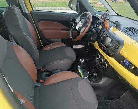 Желтый Фиат 500L, объемом двигателя 1.25 л и пробегом 85 тыс. км за 15000 $, фото 19 на Automoto.ua