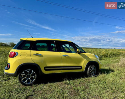 Жовтий Фіат 500L, об'ємом двигуна 1.25 л та пробігом 57 тис. км за 14000 $, фото 6 на Automoto.ua