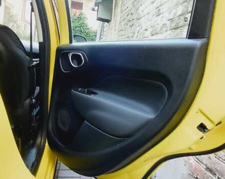 Фиат 500L 2018 в Запорожье на Automoto.ua Желтый Фиат 500L, объемом двигателя 1.37 л и пробегом 82 тыс. км за 12500 $, фото 16 на Automoto.ua