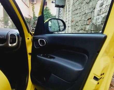 Фиат 500L 2018 в Запорожье на Automoto.ua Желтый Фиат 500L, объемом двигателя 1.37 л и пробегом 82 тыс. км за 12500 $, фото 15 на Automoto.ua