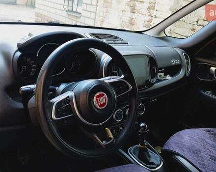 Желтый Фиат 500L, объемом двигателя 1.37 л и пробегом 86 тыс. км за 12500 $, фото 5 на Automoto.ua