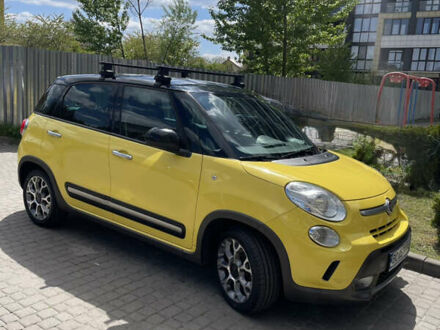 Желтый Фиат 500L, объемом двигателя 1.25 л и пробегом 156 тыс. км за 9850 $, фото 1 на Automoto.ua
