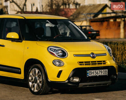 Жовтий Фіат 500L, об'ємом двигуна 1.37 л та пробігом 145 тис. км за 8700 $, фото 1 на Automoto.ua