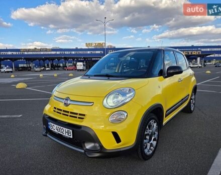 Желтый Фиат 500L, объемом двигателя 1.25 л и пробегом 69 тыс. км за 13800 $, фото 1 на Automoto.ua