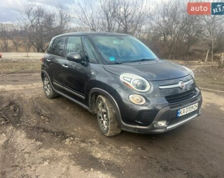 Серый Фиат 500L, объемом двигателя 1.4 л и пробегом 125 тыс. км за 8300 $, фото 12 на Automoto.ua