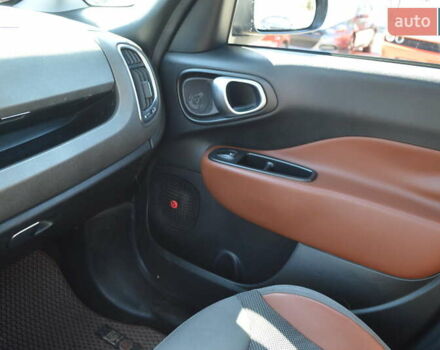 Сірий Фіат 500L, об'ємом двигуна 1.37 л та пробігом 215 тис. км за 7900 $, фото 14 на Automoto.ua