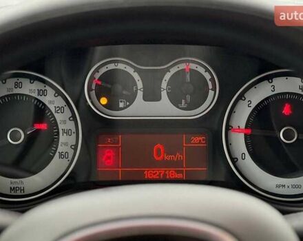 Серый Фиат 500L, объемом двигателя 1.37 л и пробегом 162 тыс. км за 8700 $, фото 11 на Automoto.ua