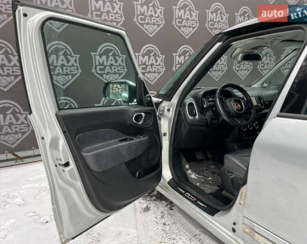 Серый Фиат 500L, объемом двигателя 1.37 л и пробегом 170 тыс. км за 7300 $, фото 6 на Automoto.ua