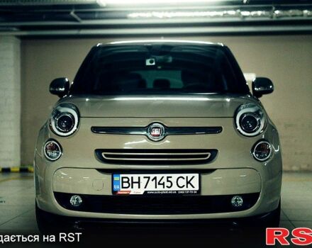 Серый Фиат 500L, объемом двигателя 1.4 л и пробегом 900 тыс. км за 9000 $, фото 1 на Automoto.ua