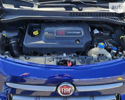 Синий Фиат 500L, объемом двигателя 1.4 л и пробегом 101 тыс. км за 13500 $, фото 10 на Automoto.ua