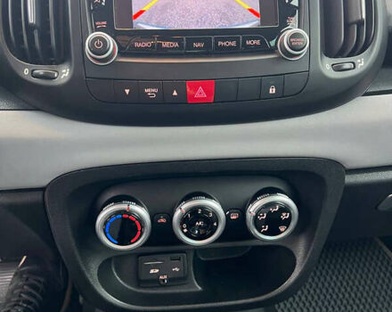 Зеленый Фиат 500L, объемом двигателя 1.4 л и пробегом 194 тыс. км за 7700 $, фото 15 на Automoto.ua