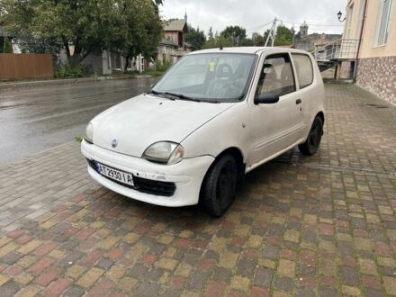Фиат 600 1999 в Городенке на Automoto.ua Белый Фиат 600, объемом двигателя 1.1 л и пробегом 230 тыс. км за 1600 $, фото 1 на Automoto.ua