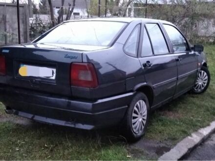 Зеленый Фиат 850, объемом двигателя 2 л и пробегом 200 тыс. км за 1800 $, фото 1 на Automoto.ua