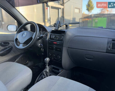 Бежевый Фиат Альбеа, объемом двигателя 1.37 л и пробегом 206 тыс. км за 3200 $, фото 15 на Automoto.ua