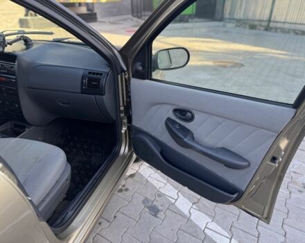 Бежевый Фиат Альбеа, объемом двигателя 1.4 л и пробегом 206 тыс. км за 3200 $, фото 18 на Automoto.ua