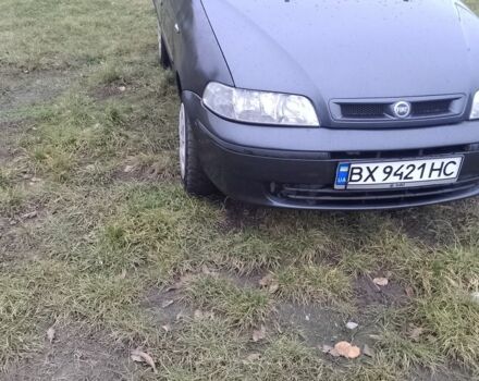 Черный Фиат Альбеа, объемом двигателя 1.2 л и пробегом 189 тыс. км за 2650 $, фото 1 на Automoto.ua