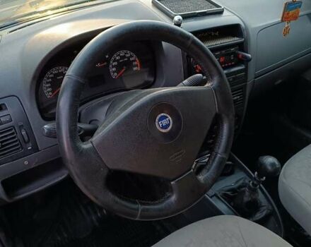 Черный Фиат Альбеа, объемом двигателя 1.4 л и пробегом 260 тыс. км за 3200 $, фото 3 на Automoto.ua