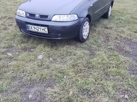 Черный Фиат Альбеа, объемом двигателя 1.24 л и пробегом 189 тыс. км за 2250 $, фото 1 на Automoto.ua