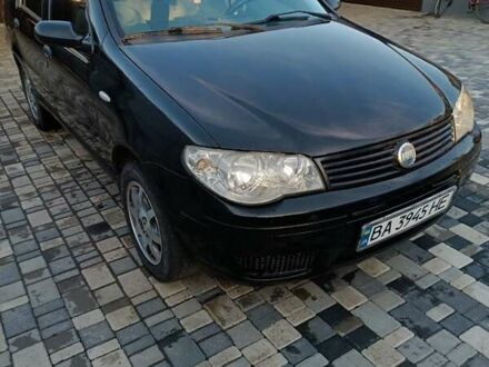 Черный Фиат Альбеа, объемом двигателя 1.4 л и пробегом 260 тыс. км за 3200 $, фото 1 на Automoto.ua
