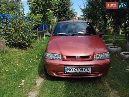 Фиат Альбеа 2005 в Черткове на Automoto.ua Красный Фиат Альбеа, объемом двигателя 1.24 л и пробегом 150 тыс. км за 2700 $, фото 1 на Automoto.ua