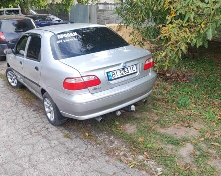 Сірий Фіат Альбеа, об'ємом двигуна 1.4 л та пробігом 172 тис. км за 3700 $, фото 1 на Automoto.ua