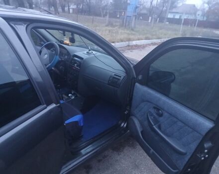 Сірий Фіат Альбеа, об'ємом двигуна 1.4 л та пробігом 2 тис. км за 2700 $, фото 4 на Automoto.ua