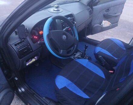 Сірий Фіат Альбеа, об'ємом двигуна 1.4 л та пробігом 2 тис. км за 2700 $, фото 2 на Automoto.ua