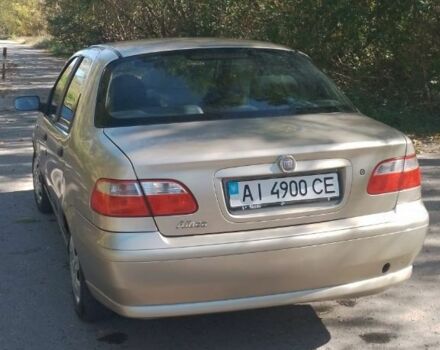 Сірий Фіат Альбеа, об'ємом двигуна 1.4 л та пробігом 200 тис. км за 1950 $, фото 1 на Automoto.ua