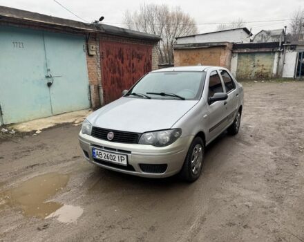 Серый Фиат Альбеа, объемом двигателя 1.4 л и пробегом 160 тыс. км за 2850 $, фото 2 на Automoto.ua