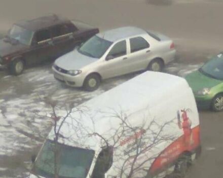 Фиат Альбеа 2010 в Вишневом на Automoto.ua Серый Фиат Альбеа, объемом двигателя 1.4 л и пробегом 155 тыс. км за 3900 $, фото 5 на Automoto.ua