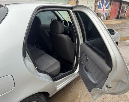 Серый Фиат Альбеа, объемом двигателя 1.4 л и пробегом 160 тыс. км за 2850 $, фото 9 на Automoto.ua