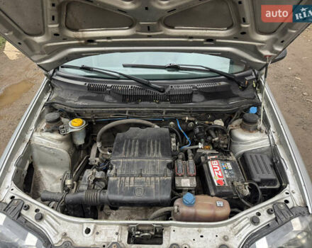 Серый Фиат Альбеа, объемом двигателя 1.4 л и пробегом 160 тыс. км за 2850 $, фото 8 на Automoto.ua