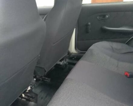 Серый Фиат Альбеа, объемом двигателя 1.4 л и пробегом 95 тыс. км за 4500 $, фото 6 на Automoto.ua