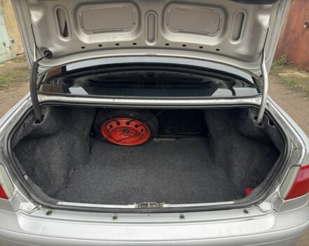 Серый Фиат Альбеа, объемом двигателя 1.4 л и пробегом 160 тыс. км за 2850 $, фото 15 на Automoto.ua