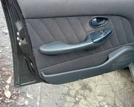 Серый Фиат Альбеа, объемом двигателя 1.4 л и пробегом 149 тыс. км за 4600 $, фото 7 на Automoto.ua