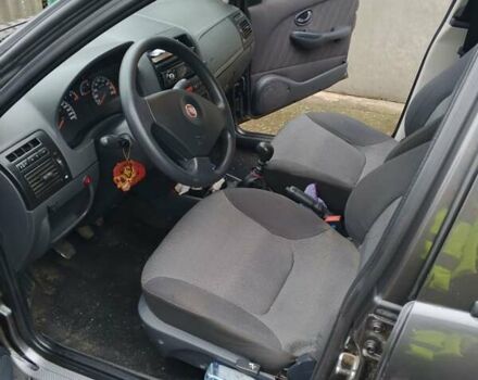 Серый Фиат Альбеа, объемом двигателя 1.4 л и пробегом 149 тыс. км за 4300 $, фото 7 на Automoto.ua