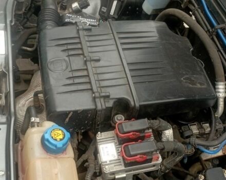 Серый Фиат Альбеа, объемом двигателя 1.4 л и пробегом 149 тыс. км за 4600 $, фото 3 на Automoto.ua