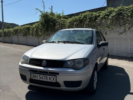 Серый Фиат Альбеа, объемом двигателя 1.37 л и пробегом 171 тыс. км за 3300 $, фото 1 на Automoto.ua