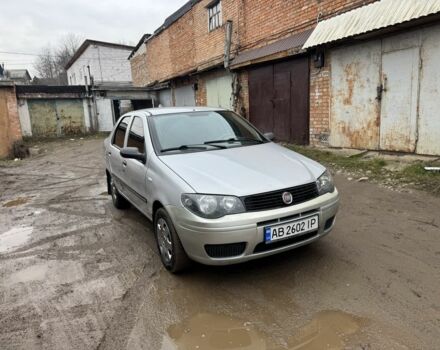 Серый Фиат Альбеа, объемом двигателя 1.4 л и пробегом 160 тыс. км за 2850 $, фото 1 на Automoto.ua