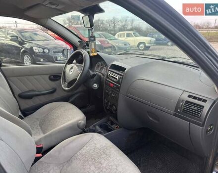 Синий Фиат Альбеа, объемом двигателя 1.37 л и пробегом 255 тыс. км за 3300 $, фото 7 на Automoto.ua