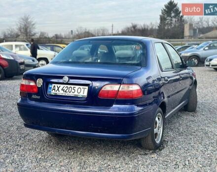 Синий Фиат Альбеа, объемом двигателя 1.37 л и пробегом 255 тыс. км за 3300 $, фото 3 на Automoto.ua